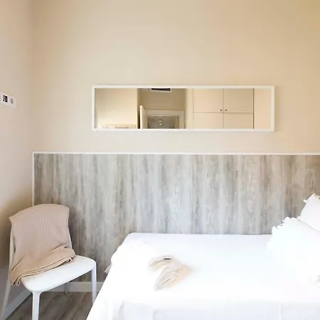 Chic Gran Via Apartment-3